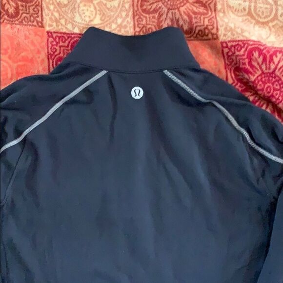 Lululemon  1/2 zip pullover reflector - Picture 6 of 10
